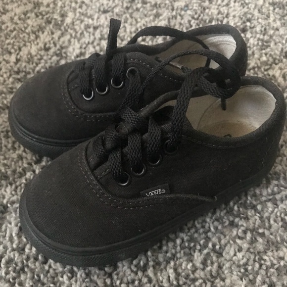 baby vans size 6